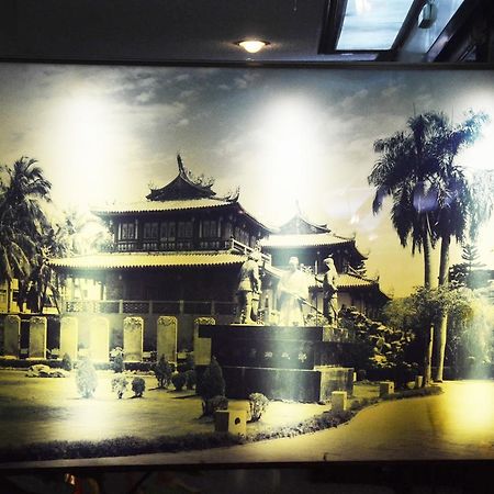 Guang Haw Hotel Tainan Exteriör bild