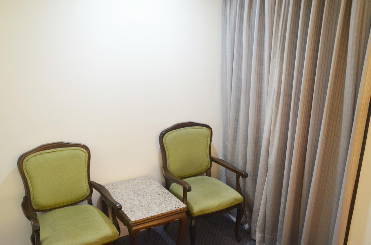 Guang Haw Hotel Tainan Exteriör bild